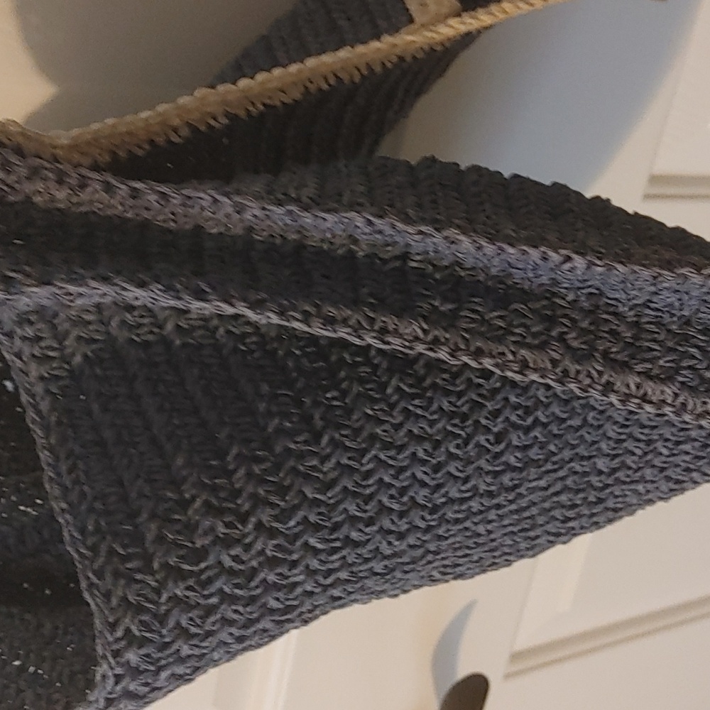 Woven Raffia Crossbody Bag Blue With White Trim Measures 12" L x 11" H x 2" W - Picture 6 of 7